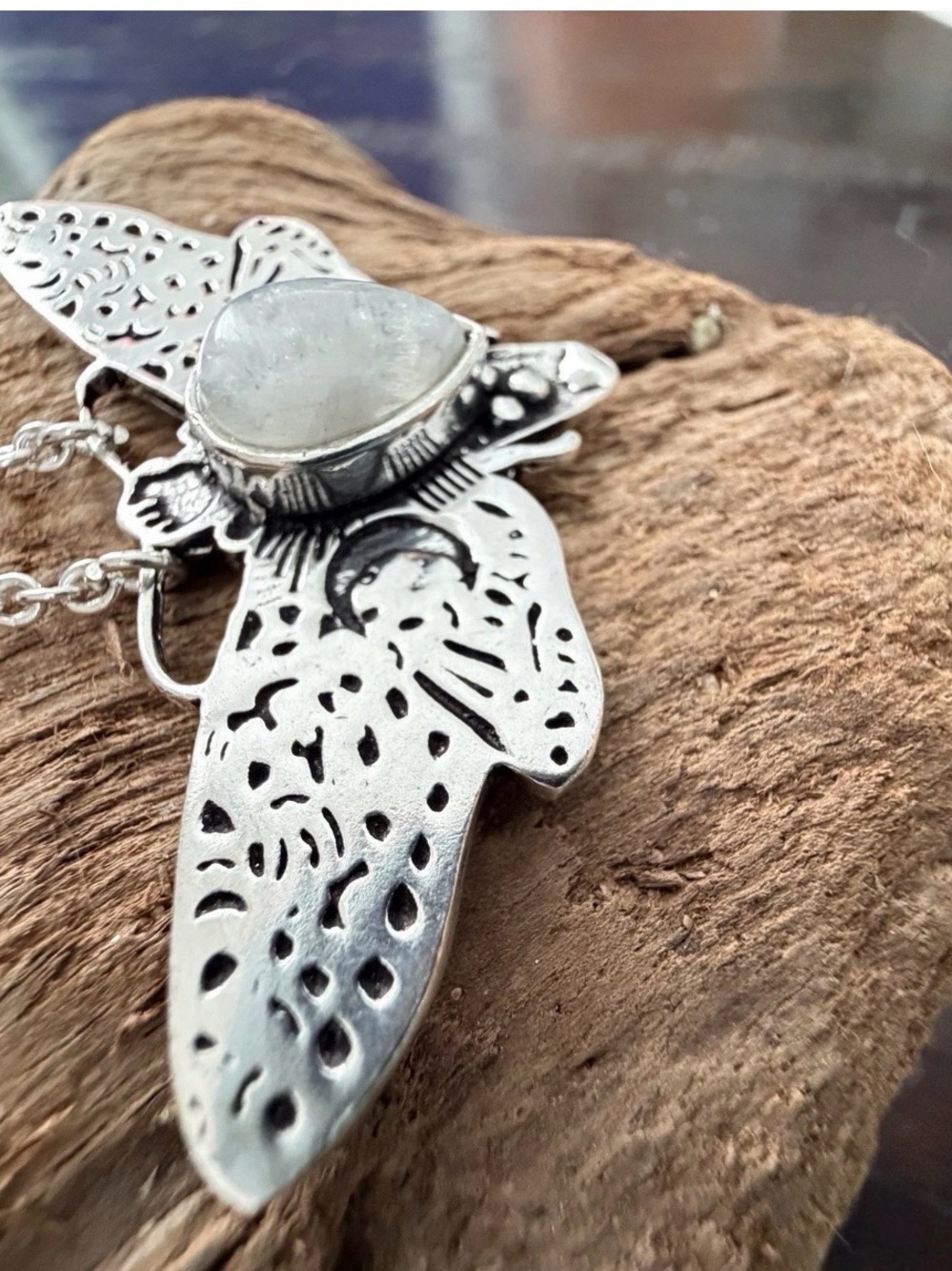 925 Sterling Silver Moonstone Moon Moth Pendant Necklace jewelry - Picture 2 of 10